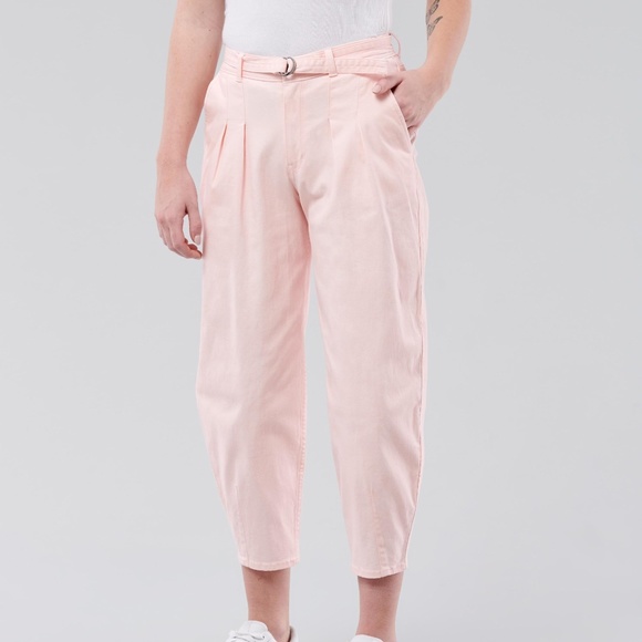Hollister baby pink belted high rise balloon barrel jeans NWT - Picture 1 of 13